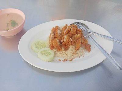 ร้านโอ้โหโยว ข้าวมันไก่ ไก่ตอน 100% ที่รังสิต คลอง 1 คอนโดลุมพินีทาวน์ชิป มื้ออร่อยประหยัดสบายตัว