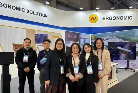 โฆษณางานมหกรรมอีเว้นท์ทางเทคโนโลยีภาพและเสียงผลิตภัณฑ์จากบริษัท NB ERGONOMIC GROUP