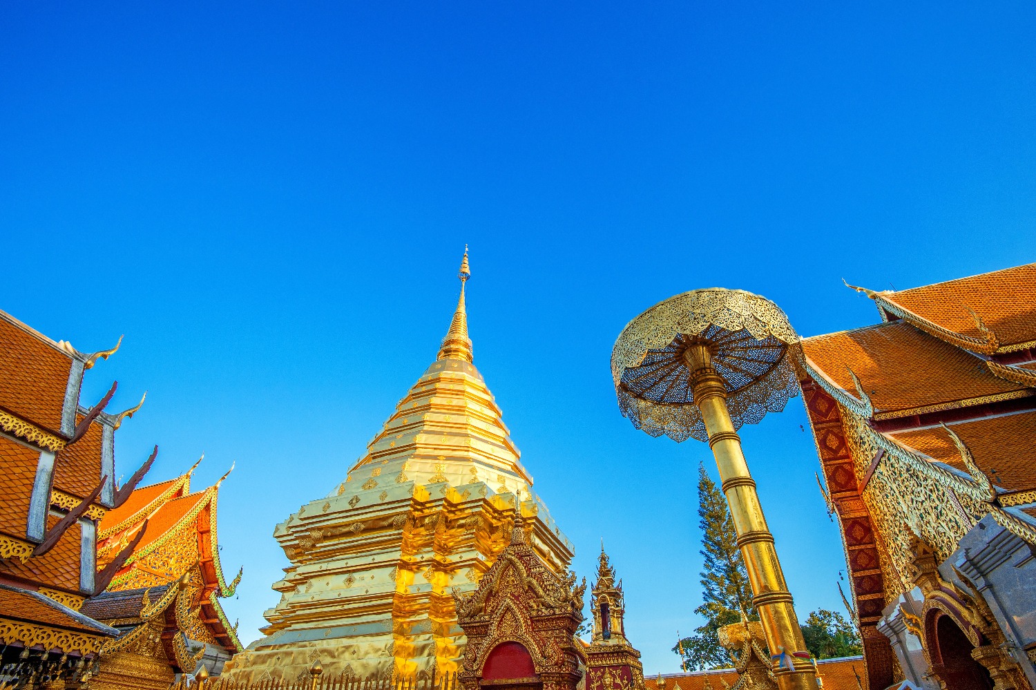wat-phra-that-doi-suthep-temple-chiang-mai-thailand.jpg