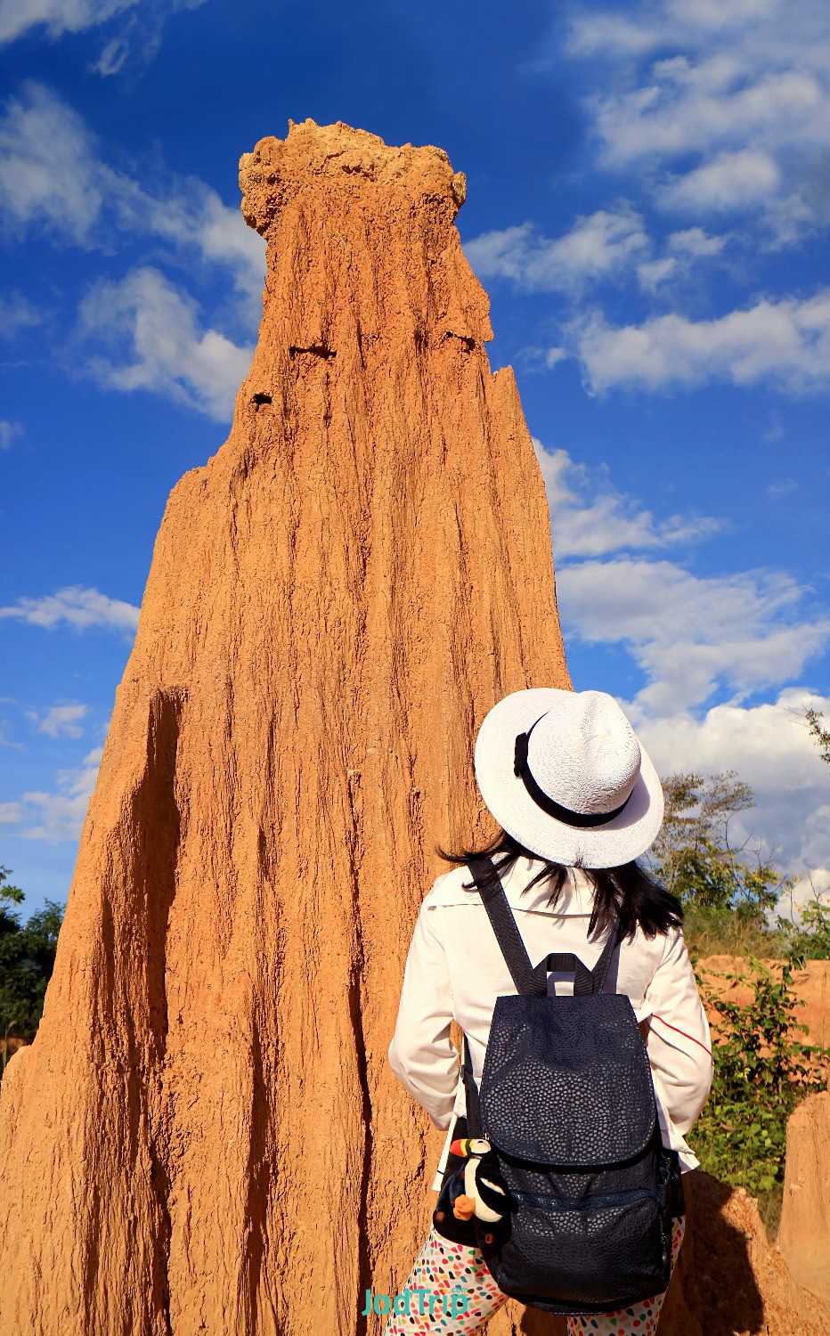 visitor-being-impressed-by-rock-formation-lalu-thailands-canyon-sa-kaeo-province.jpg
