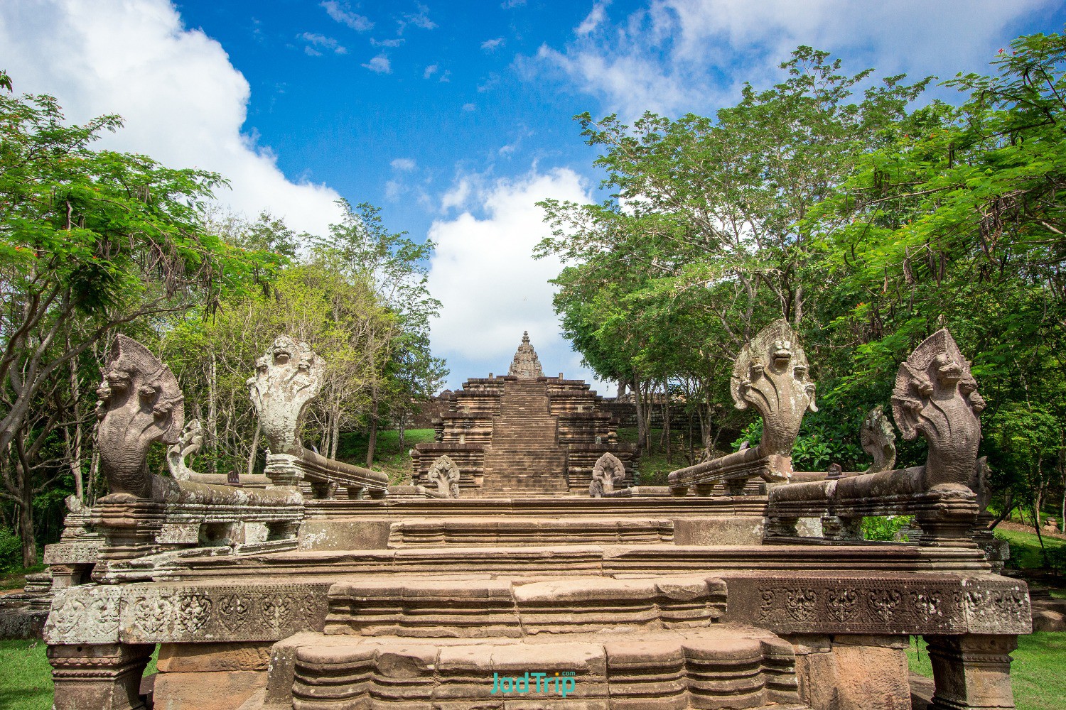 view-historic-prasat-hin-phimai-castle-nakhon-ratchasima-province.jpg