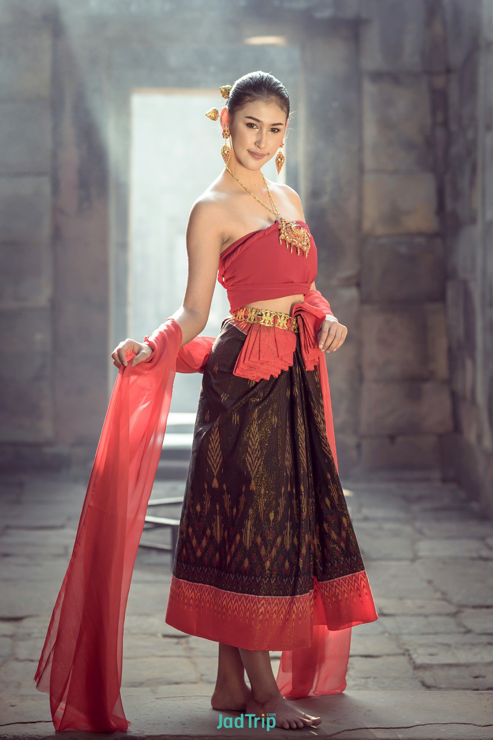 women-s-traditional-dress-walking-khmer-castle.jpg