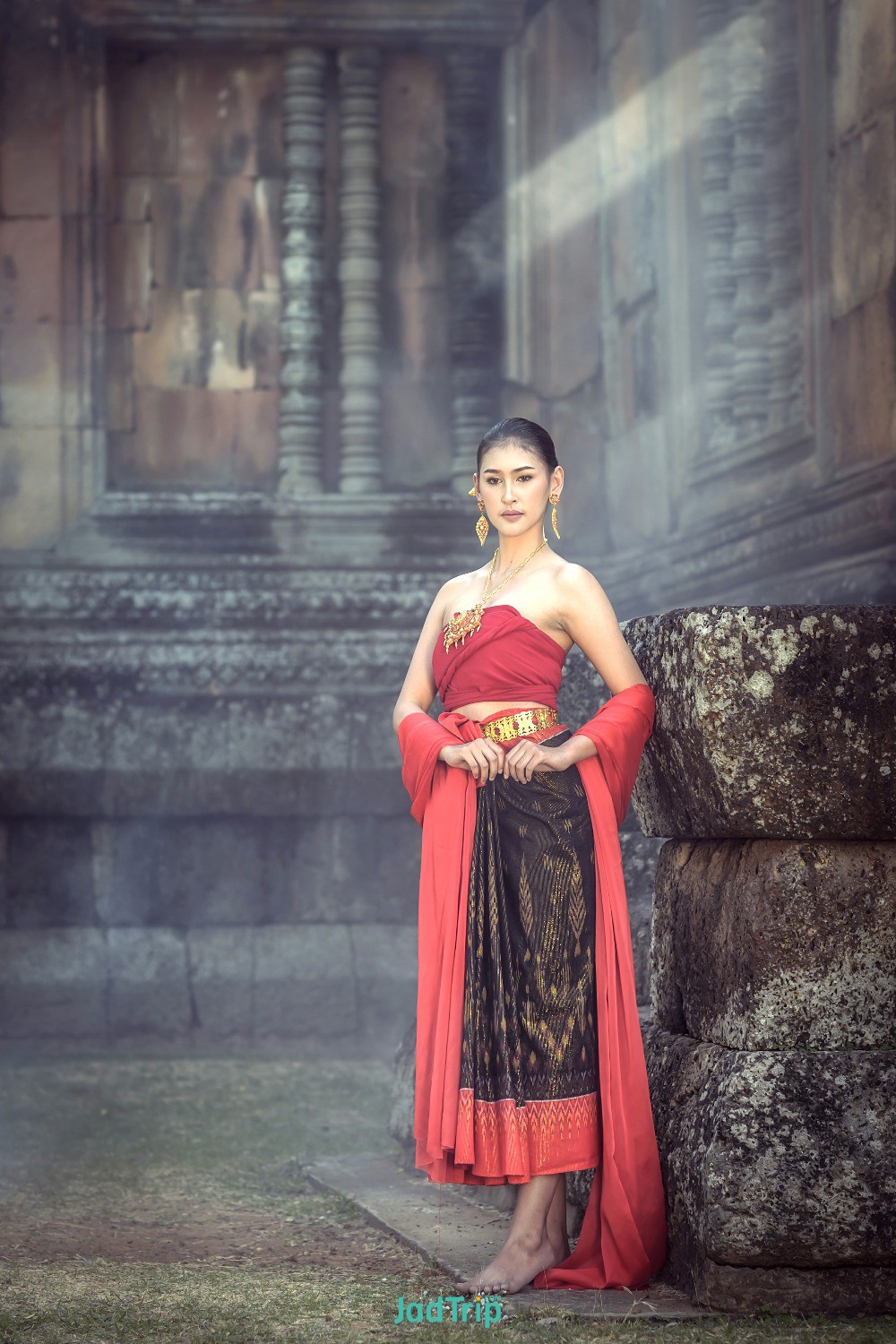 women-s-traditional-dress-walking-khmer-castle.jpg