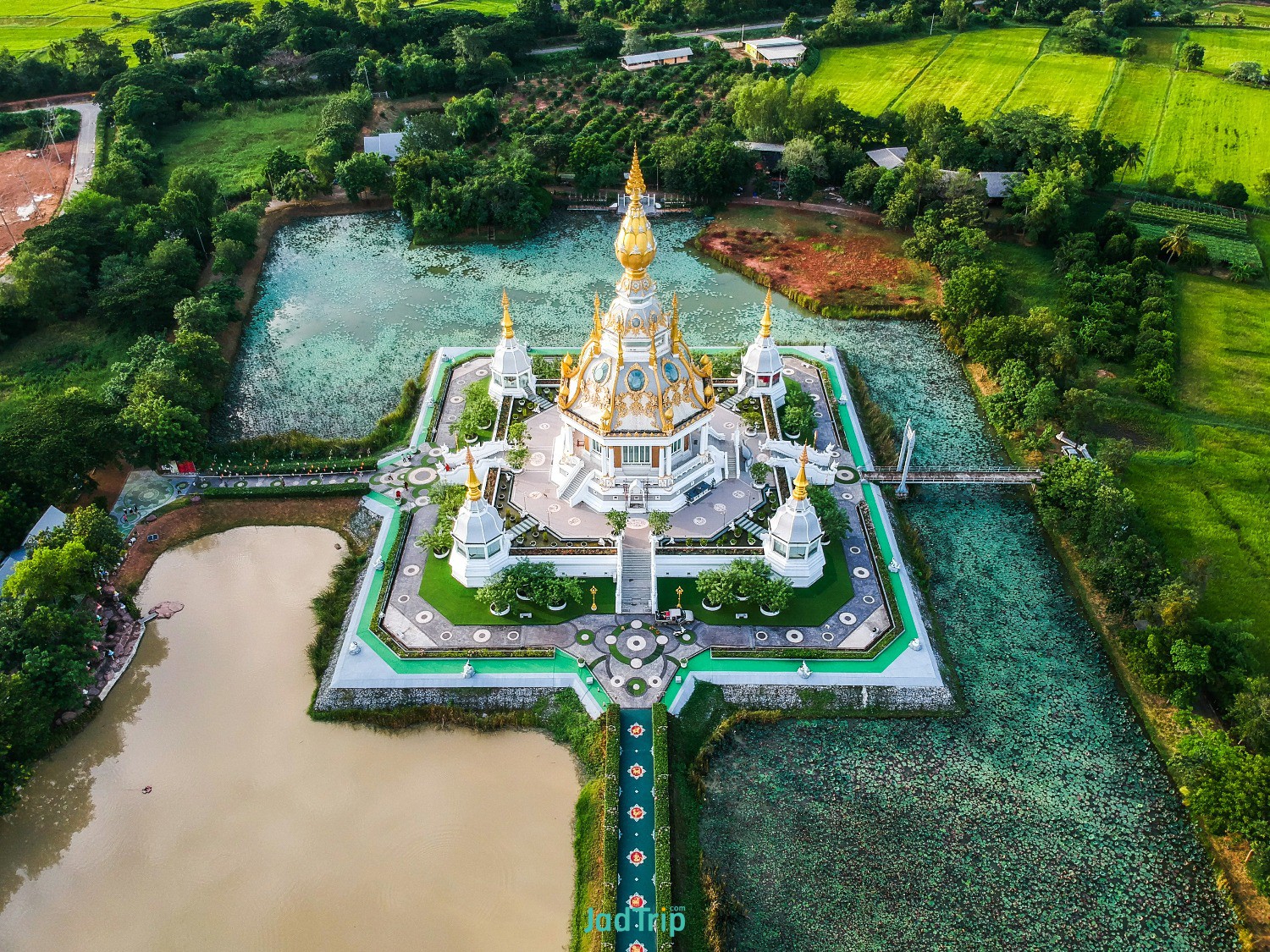 wat-thung-setthi-temple-khonkaen-province-thailand.jpg