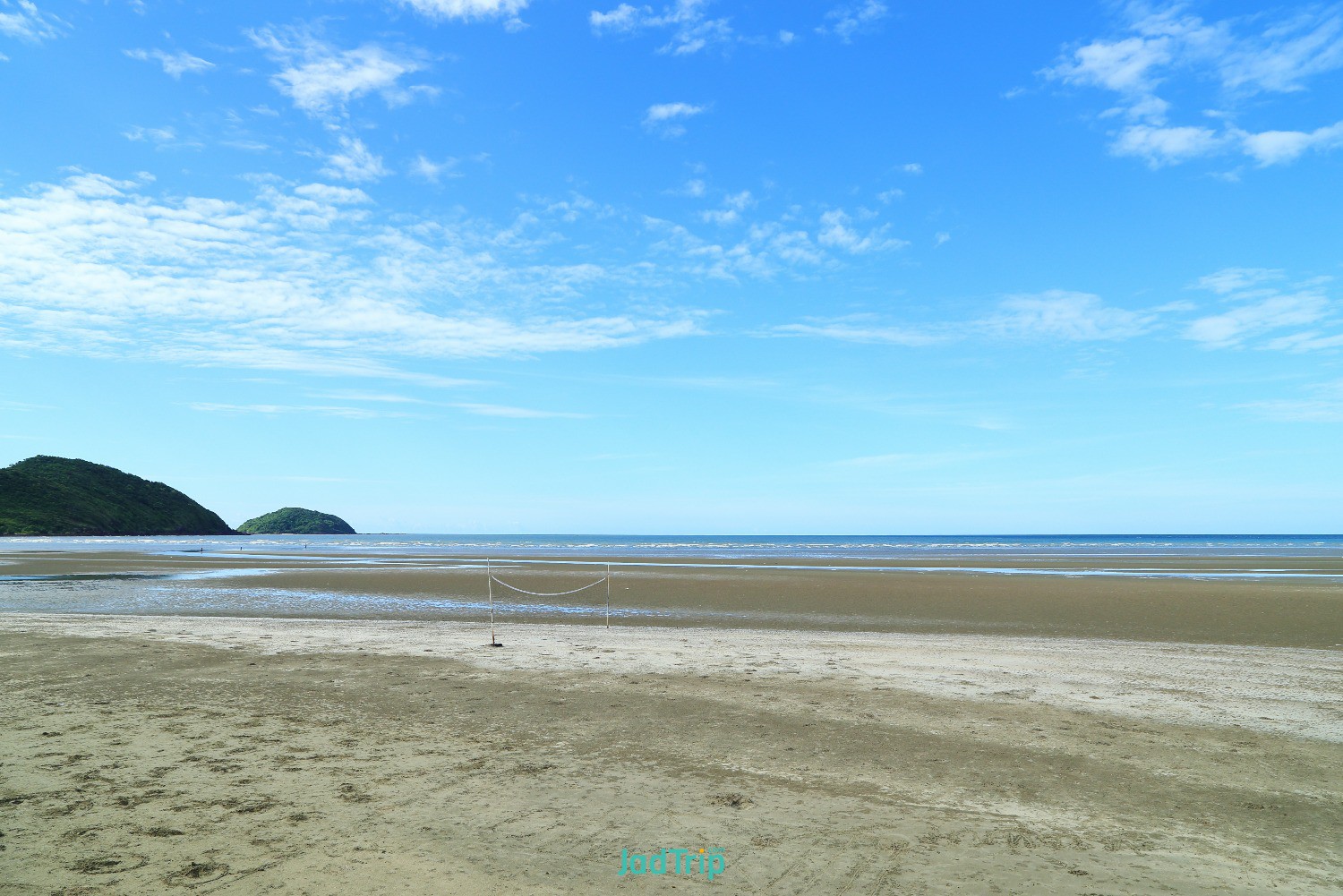 chao-lao-beach-chanthaburi.jpg