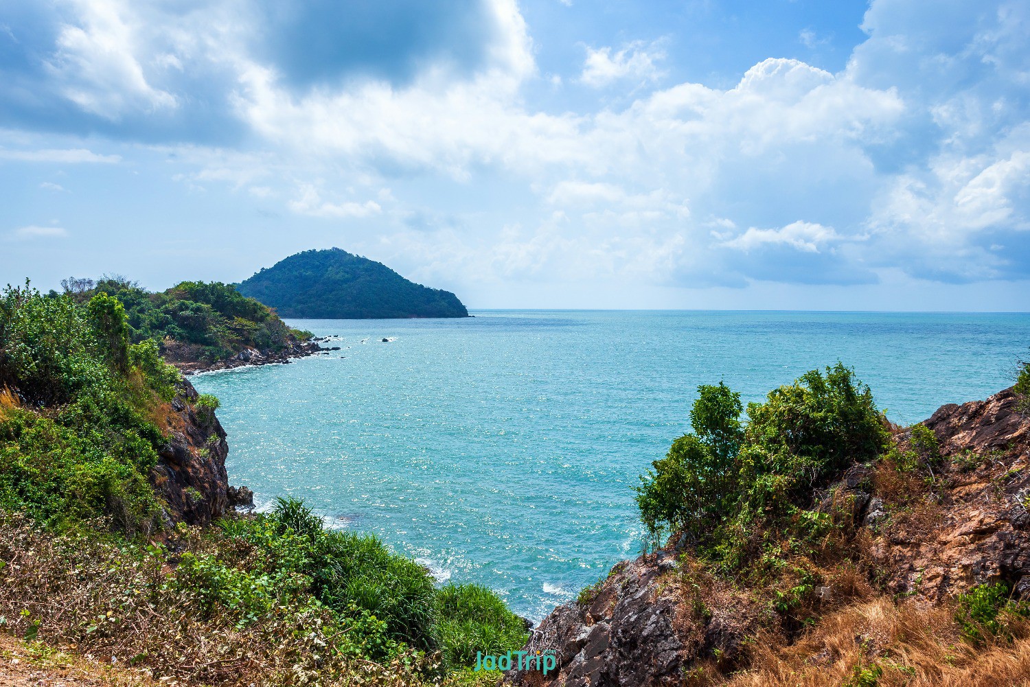 beautiful-sea-hat-chao-lao-beach-chanthaburi-thailand.jpg