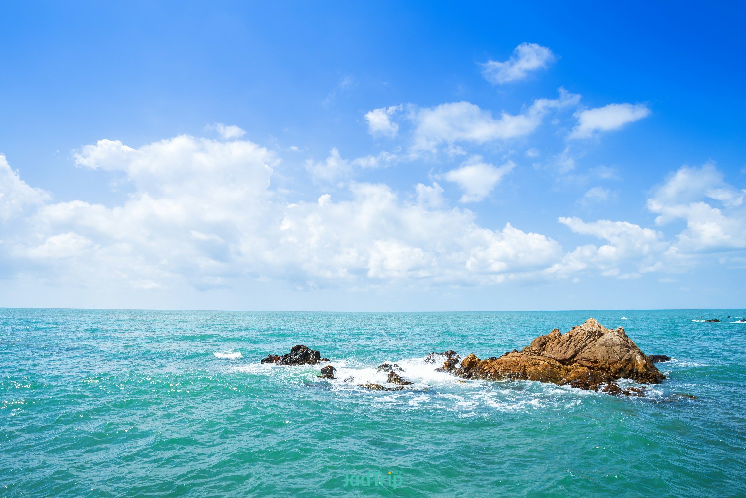 beautiful-sea-hat-chao-lao-beach-chanthaburi-thailand (3).jpg