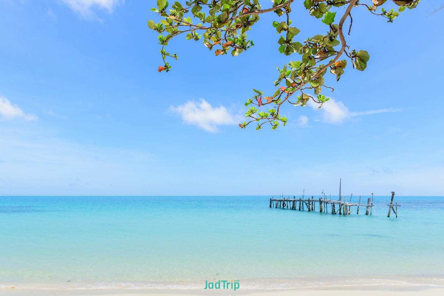 pier-koh-samet-statue-god-ko-samet-rayong-thailand.jpg