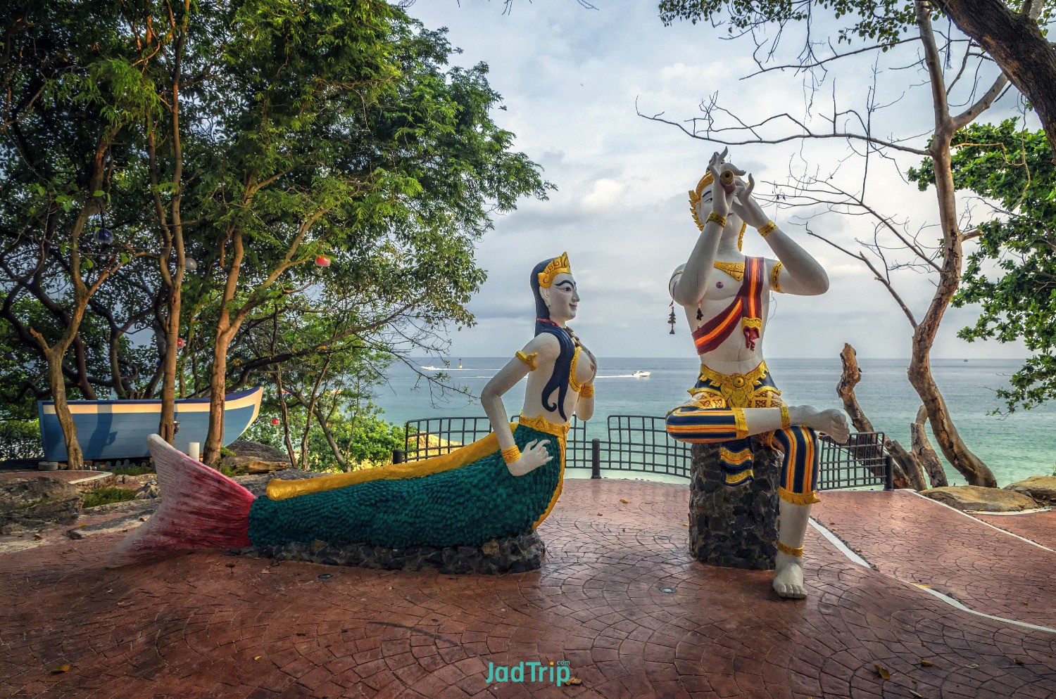 pier-koh-samet-statue-god-ko-samet-rayong-thailand.jpg
