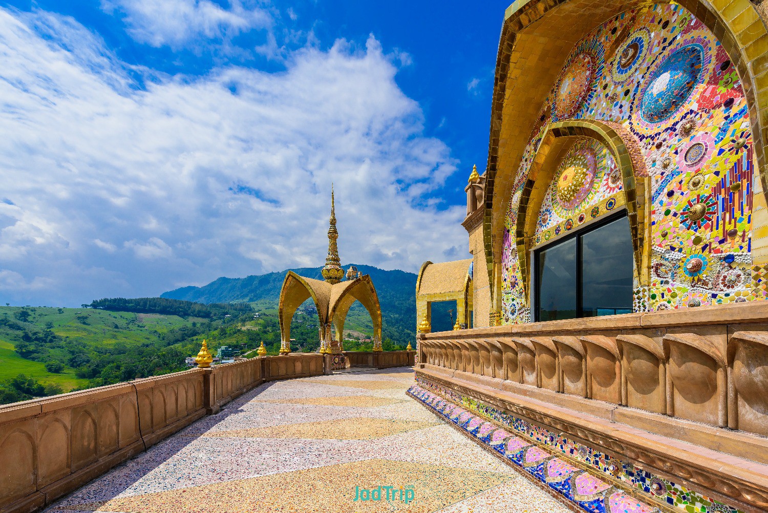big-main-pagoda-wat-phra-that-pha-son-kaew-temple-phetchabun-thailand.jpg