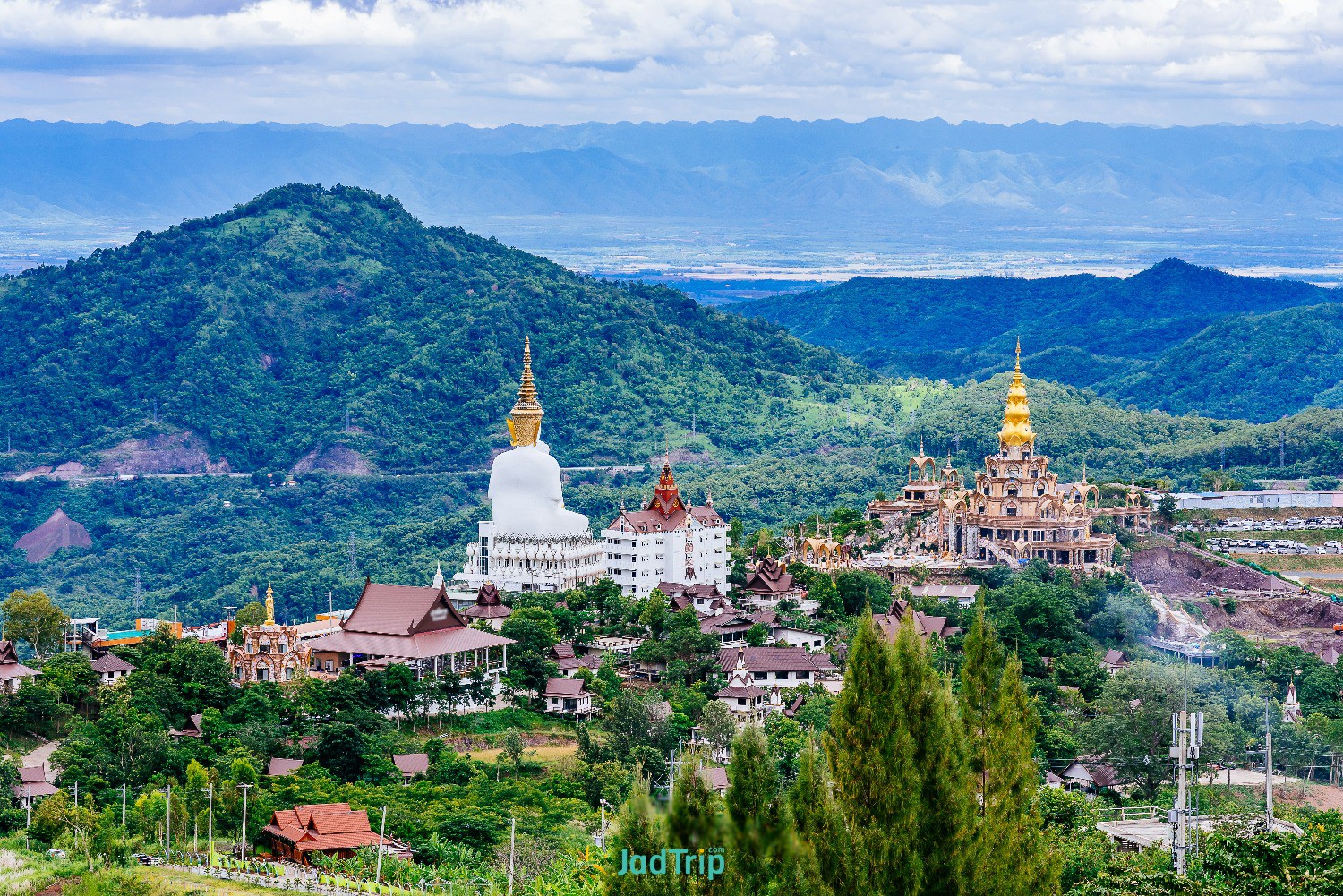 white-buddha-statue-wat-phra-that-pha-son-kaew-temple-khao-khor (1).jpg