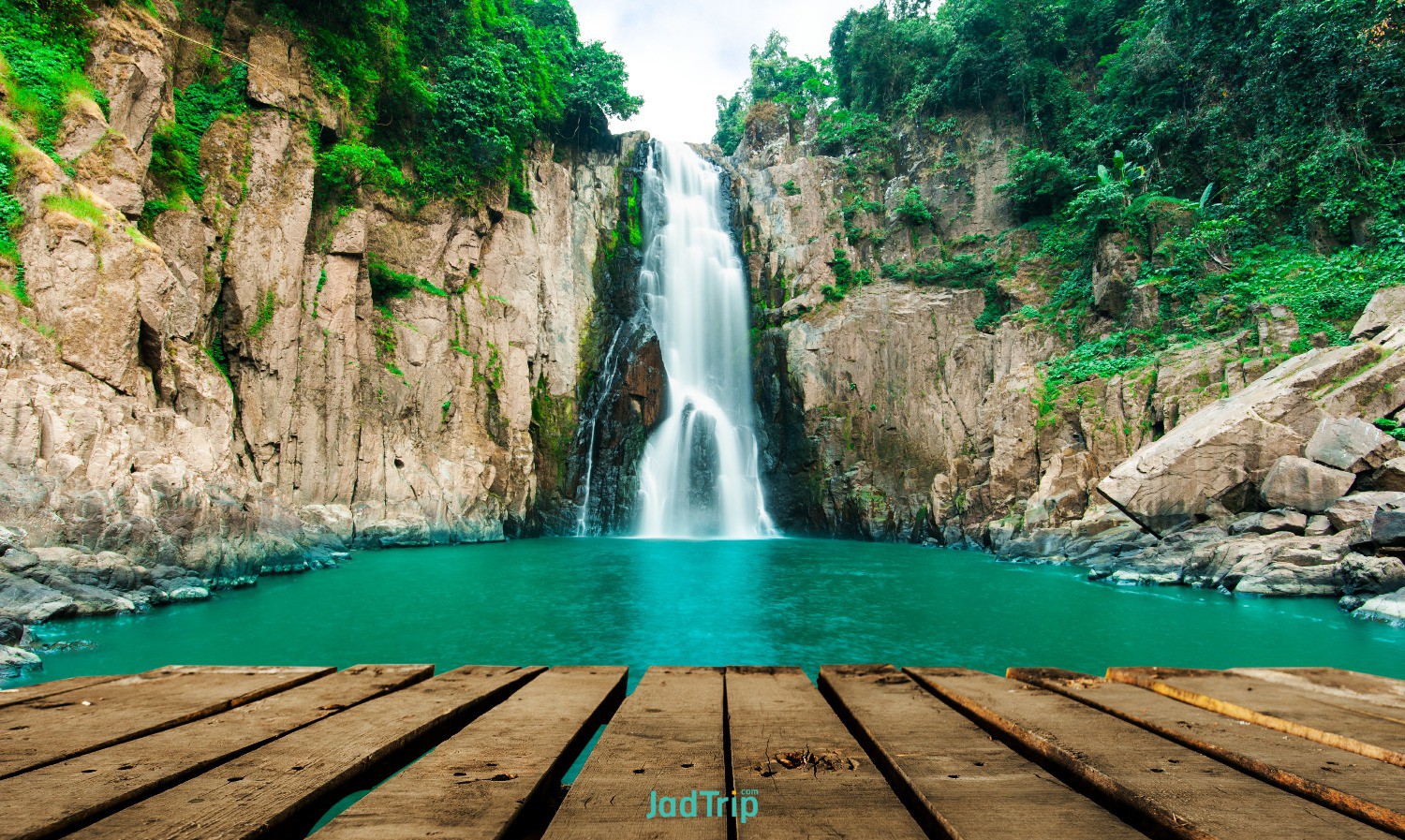 haew-narok-chasm-hell-waterfall-kao-yai-national-park-thailand.jpg