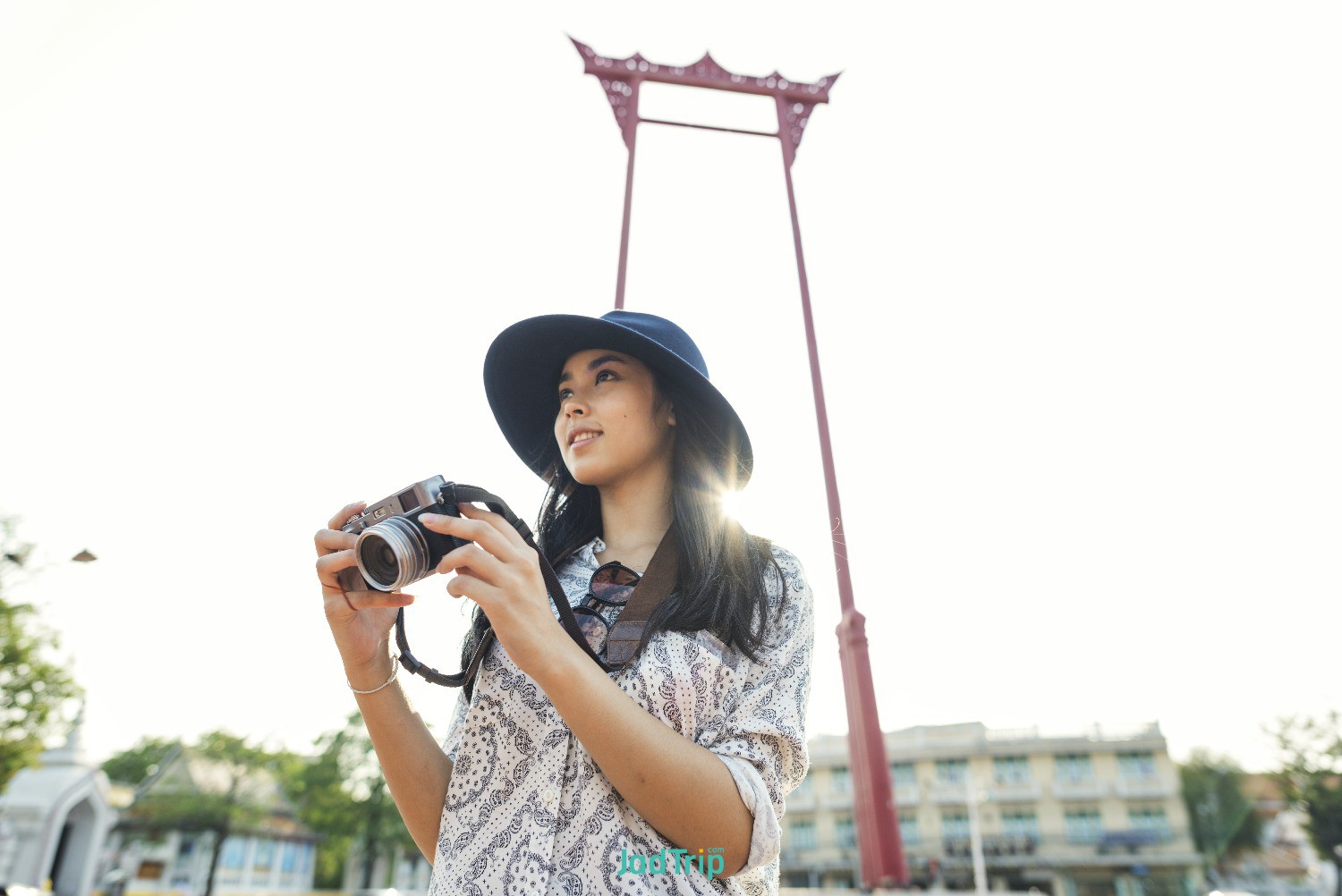 tourists-couple-taking-selfie-with-giant-swing-bangkok-thailand.jpg