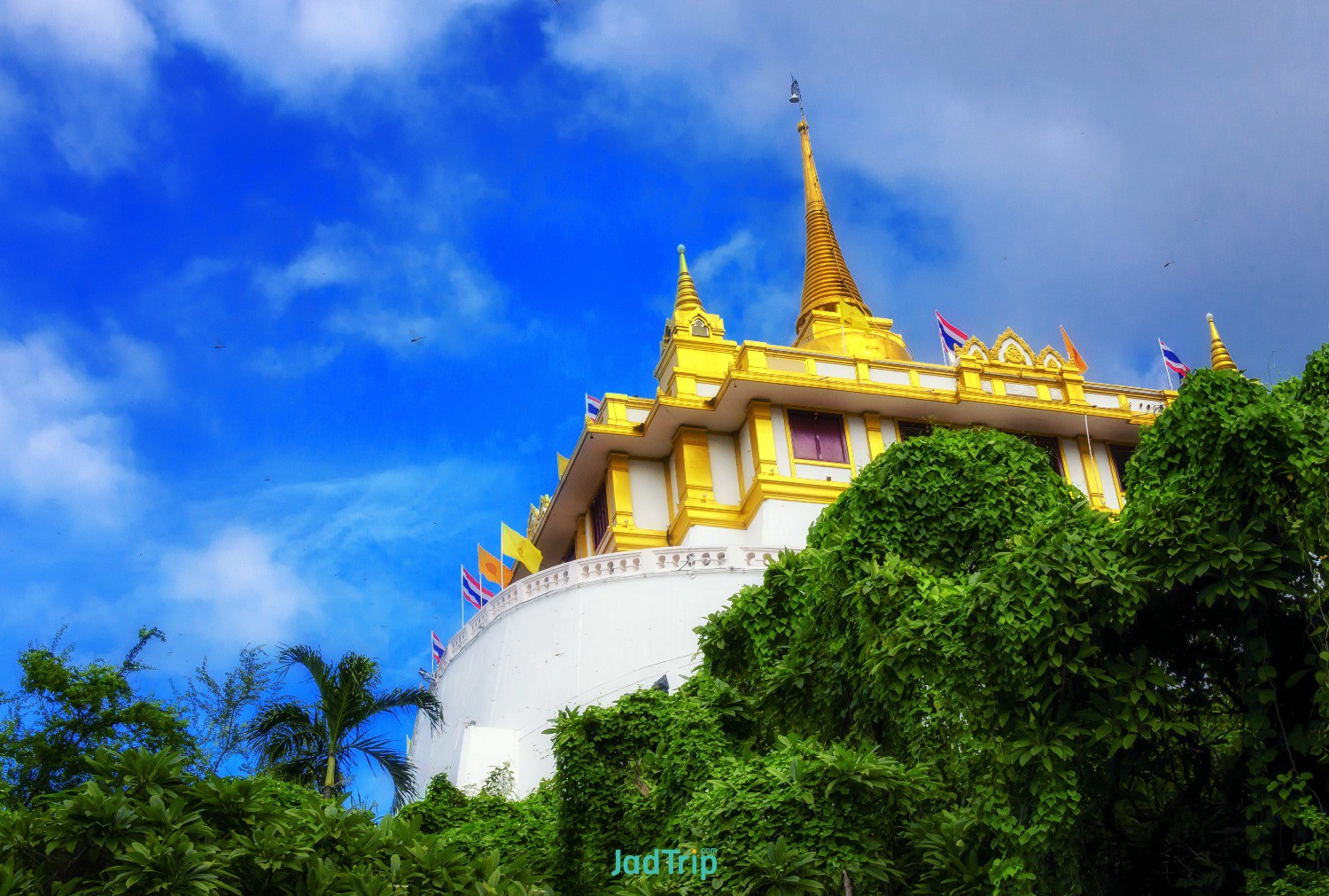 golden-mount-wat-saket-travel-landmark-bangkok-thailand.jpg