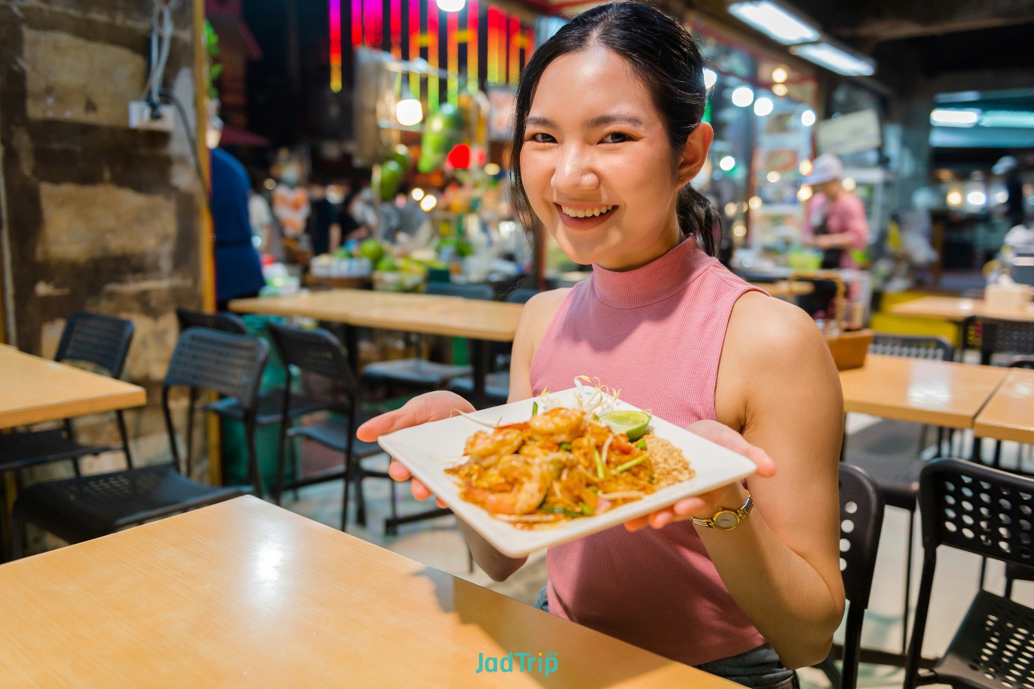 young-asian-woman-chinatown-bangkok.jpg