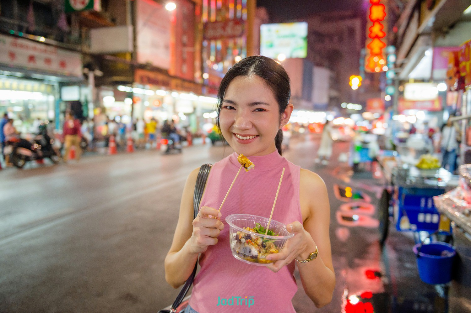 young-asian-woman-chinatown-bangkok.jpg