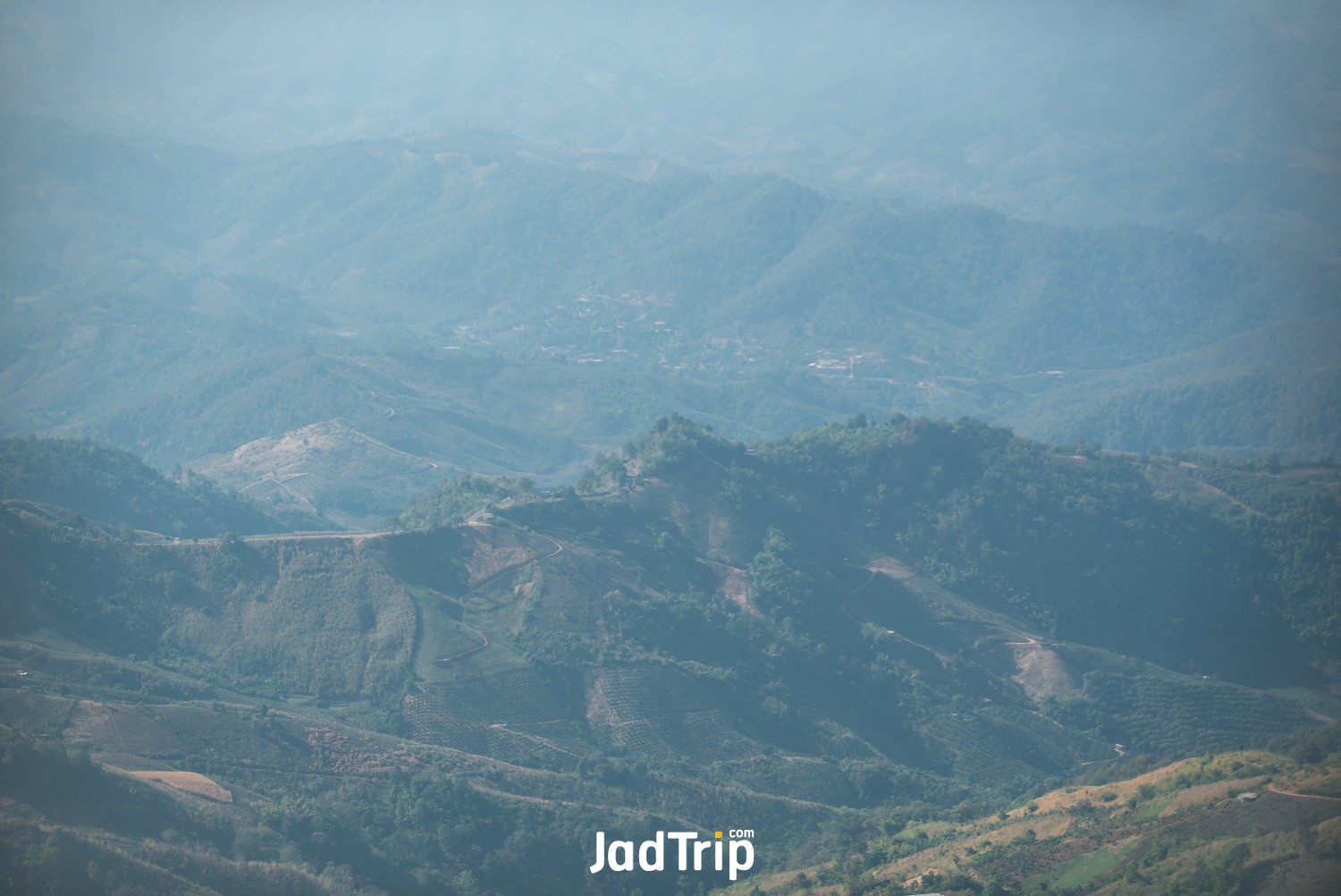 view-point-doi-pha-tang-chiang-rai-thailand.jpg