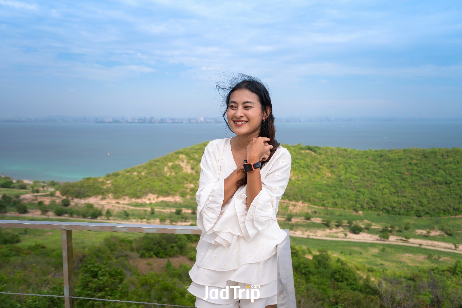tourists-are-enjoying-sea-clear-sky-koh-larn-island-pattaya.jpg