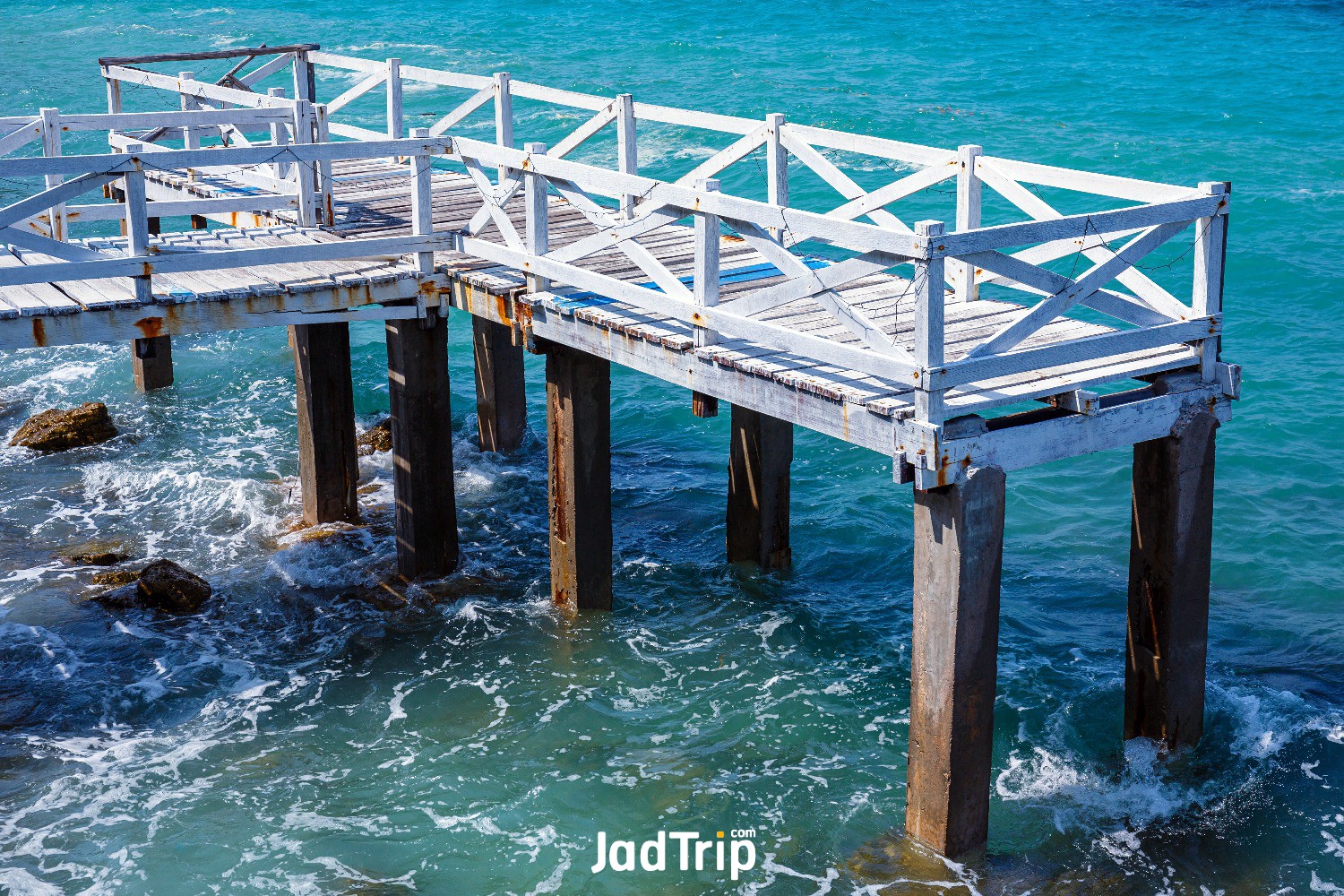 wooden-bridge-with-beautiful-tropical-beach-koh-larn-pattaya.jpg