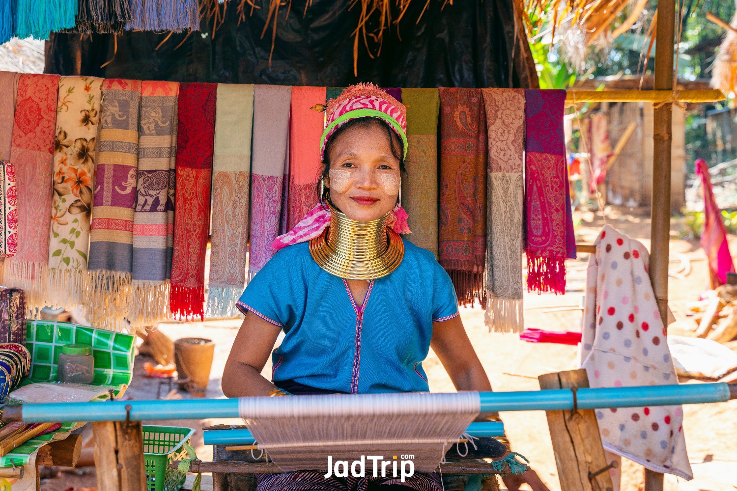 long-neck-karen-woman-hill-tribe-villages-chiang-rai-province-thailand.jpg