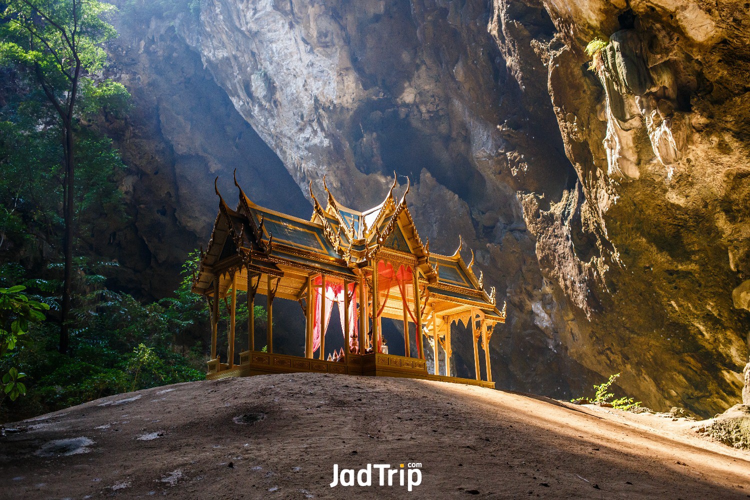 phraya-nakhon-cave (1).jpg