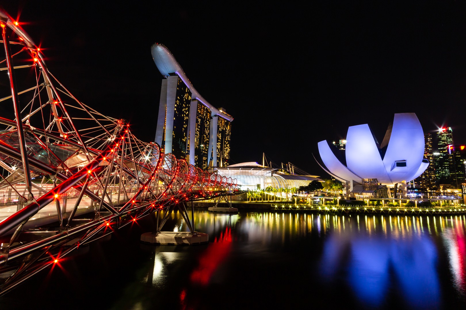 สะพานเกลียวเฮลิกซ์ (HELIX BRIDGE) jadtrip.jpg