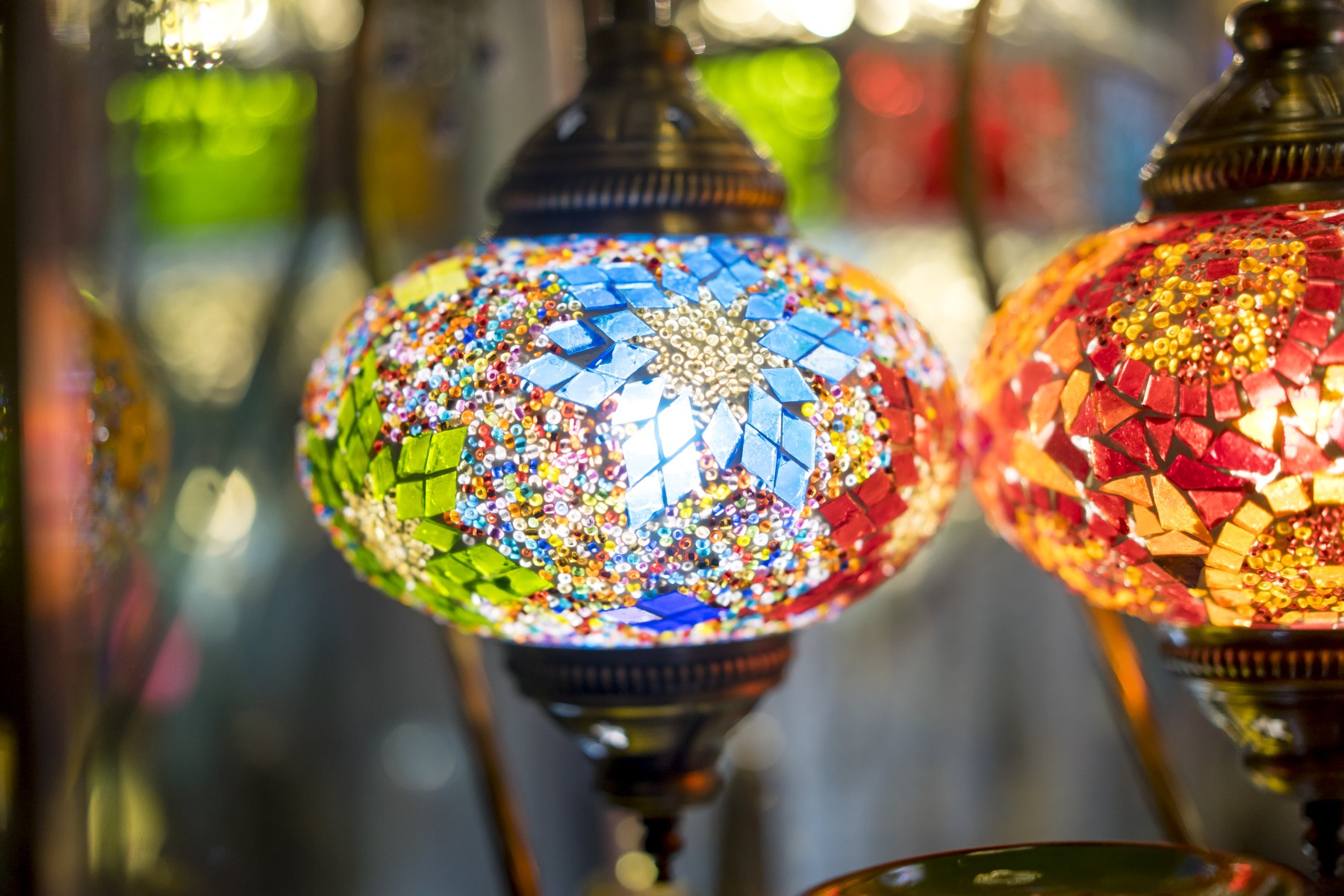 ตลาดในร่ม (Kapali Carsisi หรือ Covered Bazaar) หรือ แกรนด์บาซาร์(Grand Bazaar).jpg