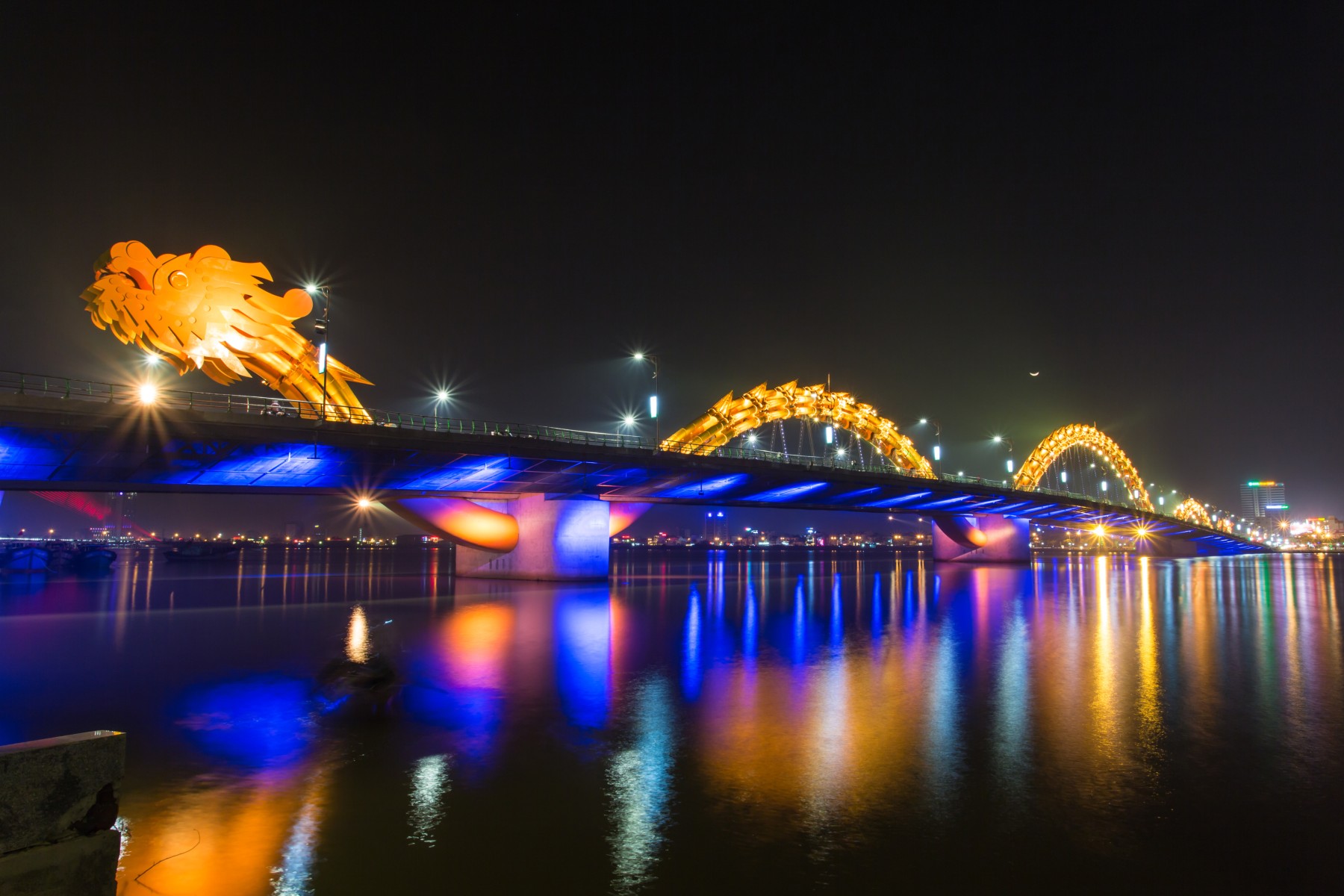 สะพานมังกร – สะพานแห่งความรักดานัง_jadtrip (6).jpg