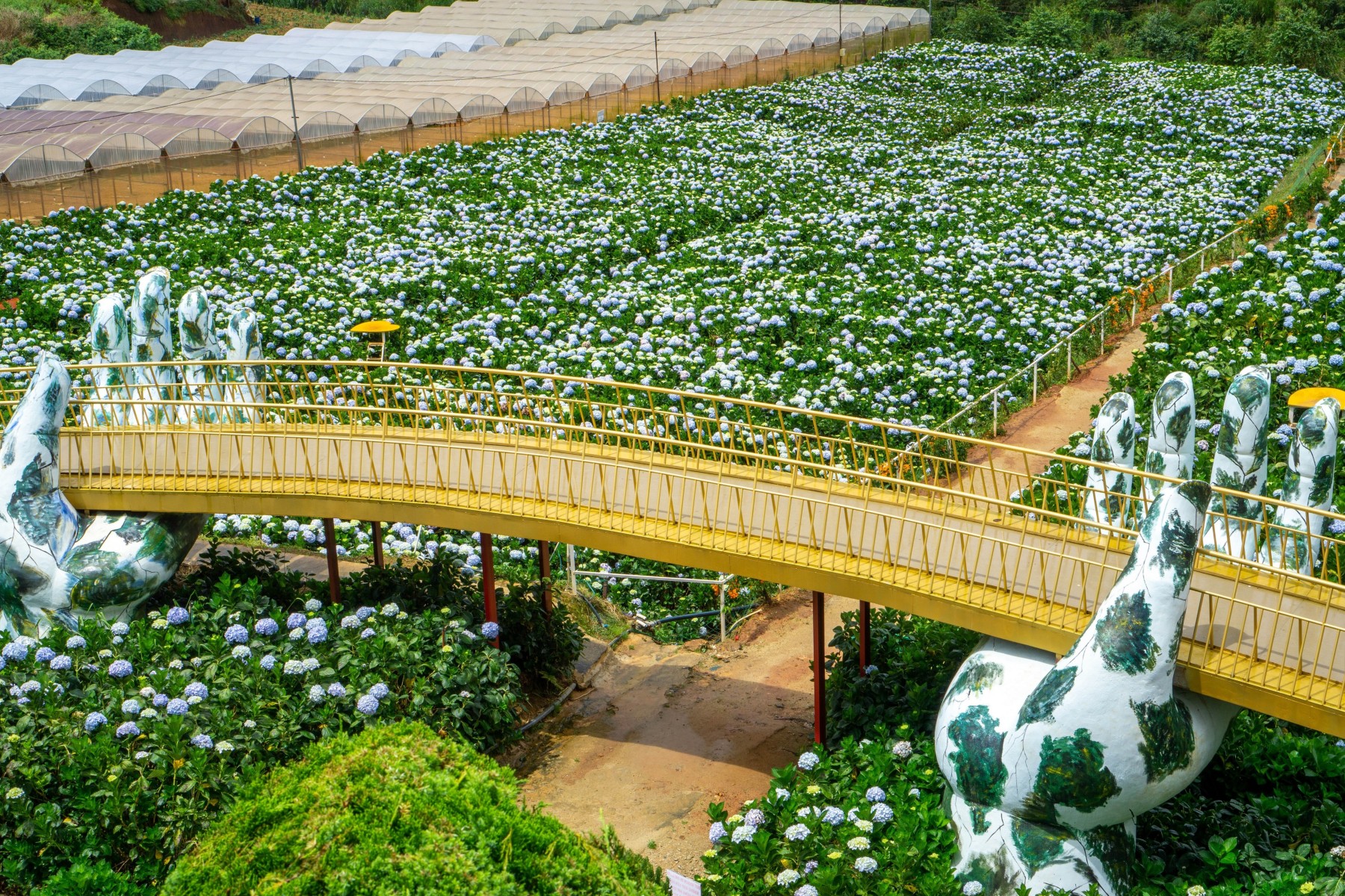 สะพานมือสีทอง_jadtrip (7).jpg