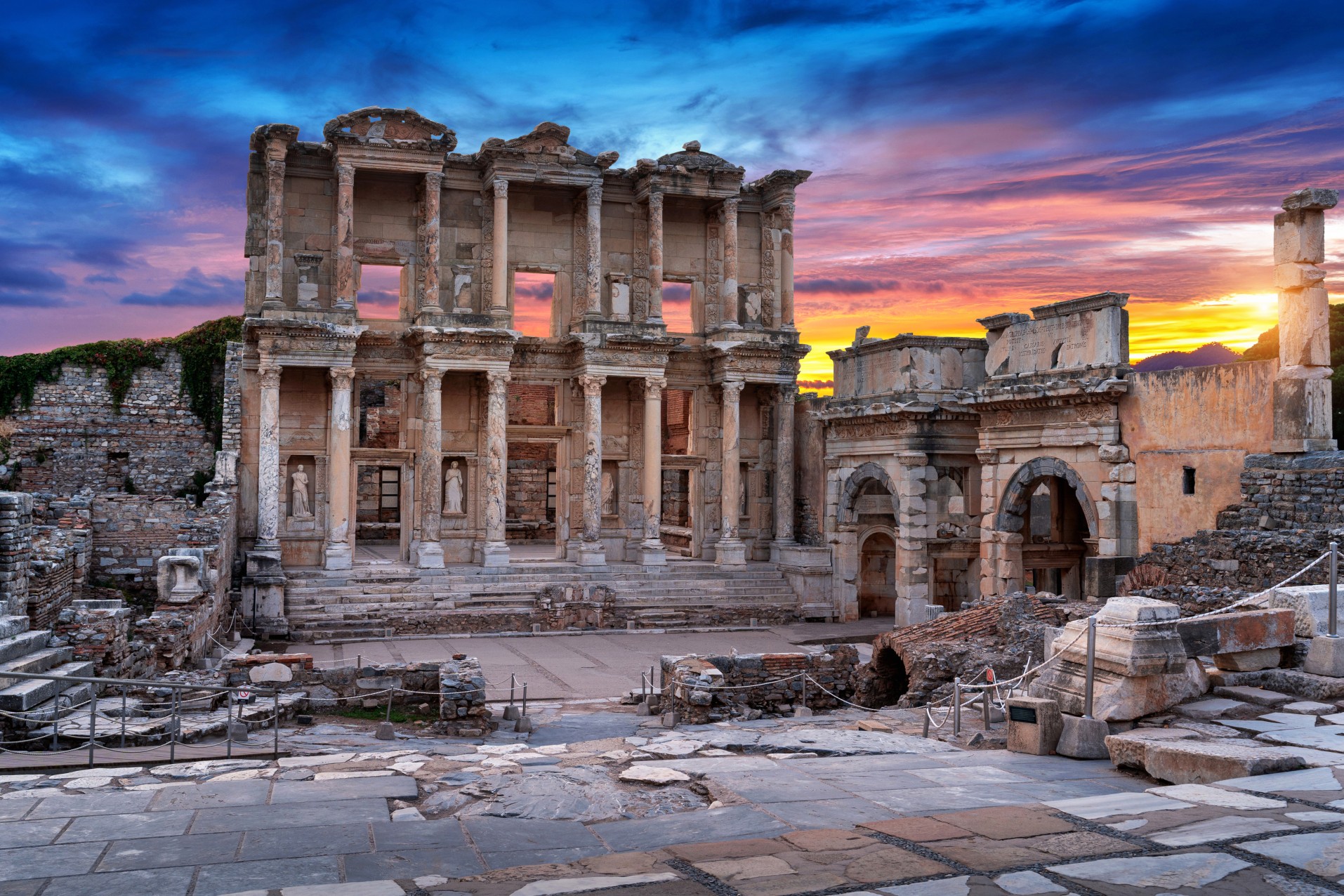 เมืองโบราณเอฟฟิซุส (EPHESUS) jadtrip.jpg