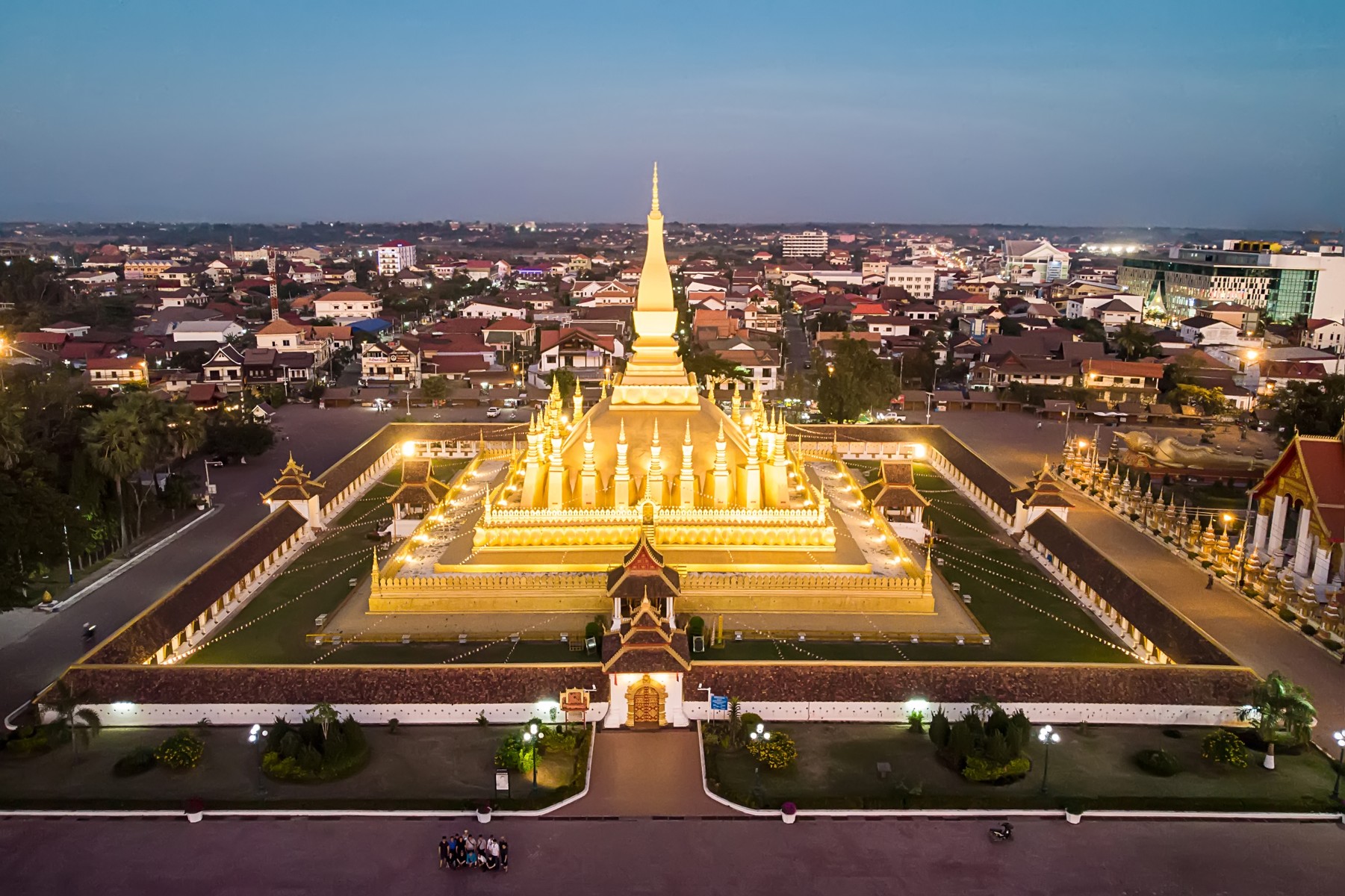 พระธาตุหลวง3_jadtrip.jpg