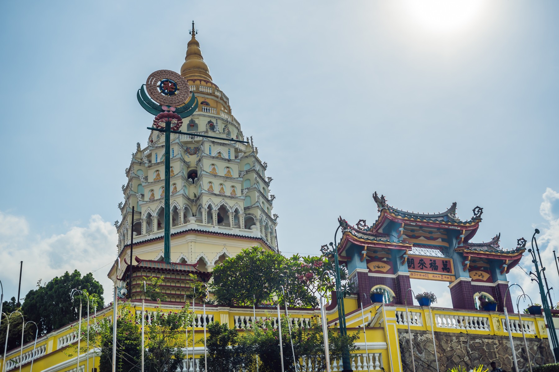 วัดเขาเต่า หรือ วัดเก๊กลกซี (KEK LOK SI TEMPLE)4_jadtrip.jpg