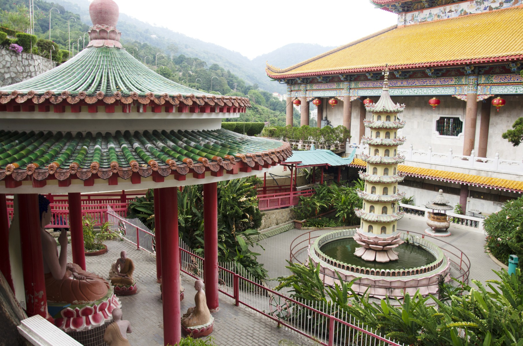 วัดเขาเต่า หรือ วัดเก๊กลกซี (KEK LOK SI TEMPLE)10_jadtrip.jpg
