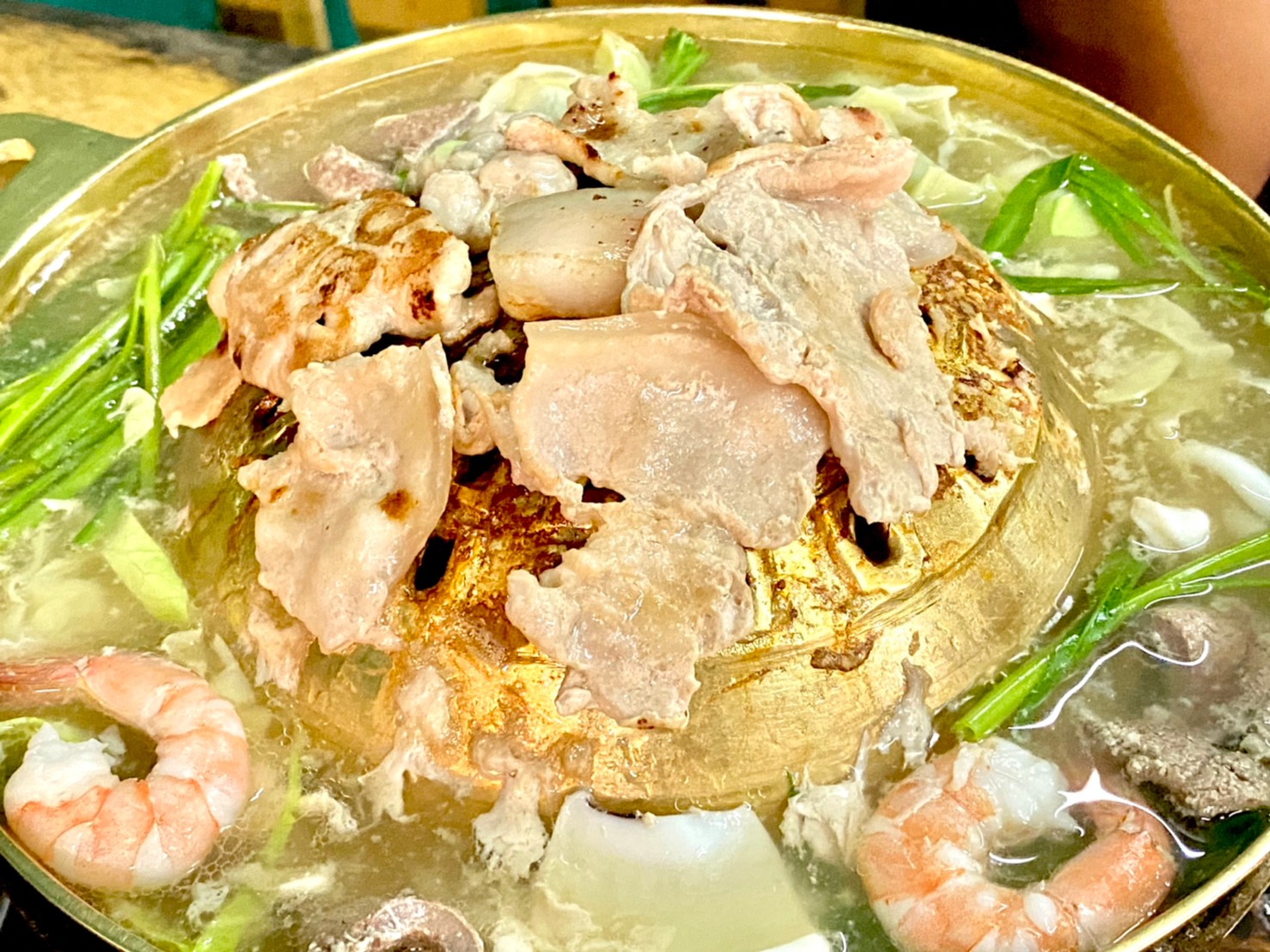 LINE_ALBUM_หมูทะลุงเอี้ยง_220531_6.jpg