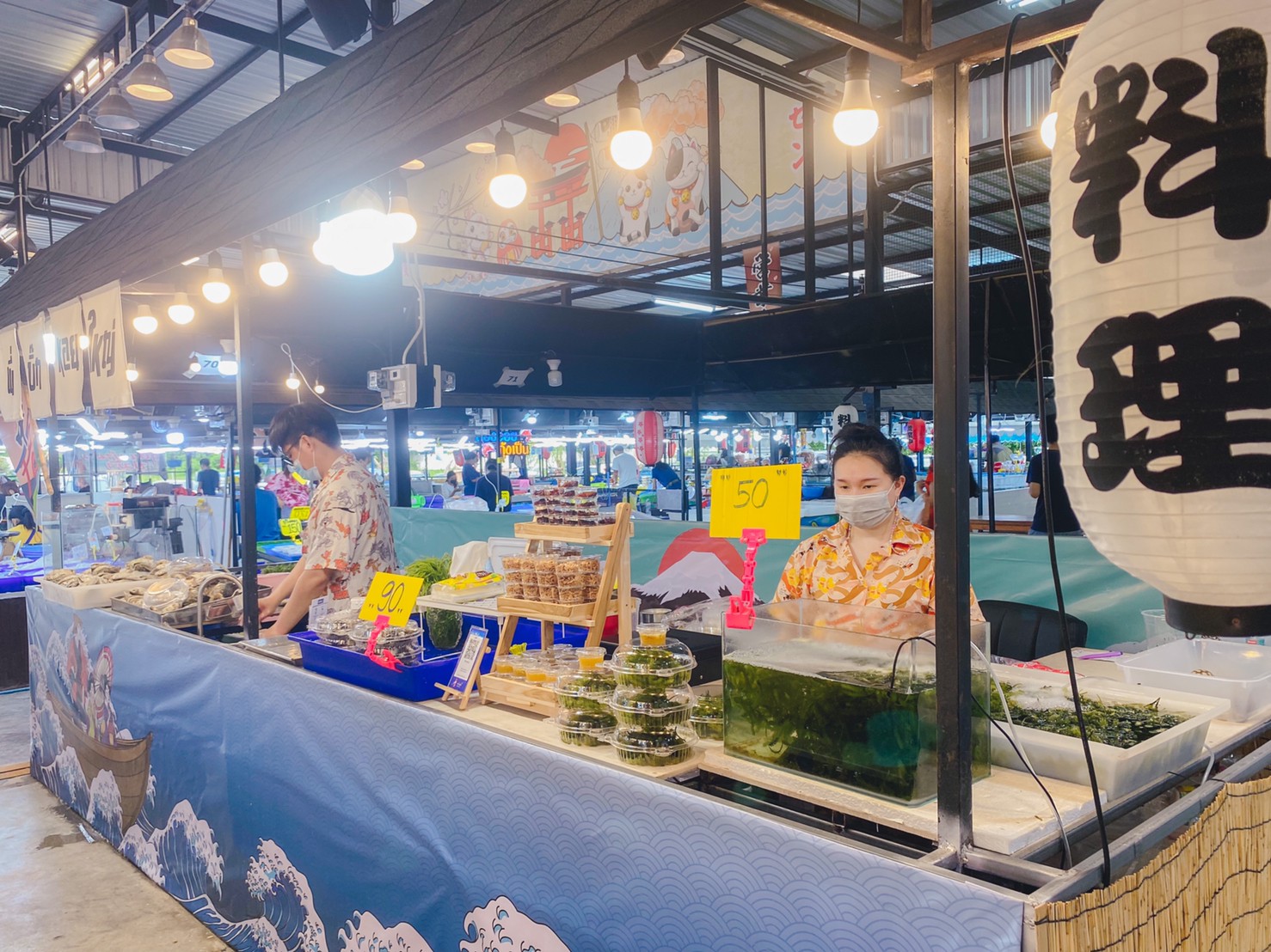 ตลาดปลาบางแสน jadtrip (11).jpg