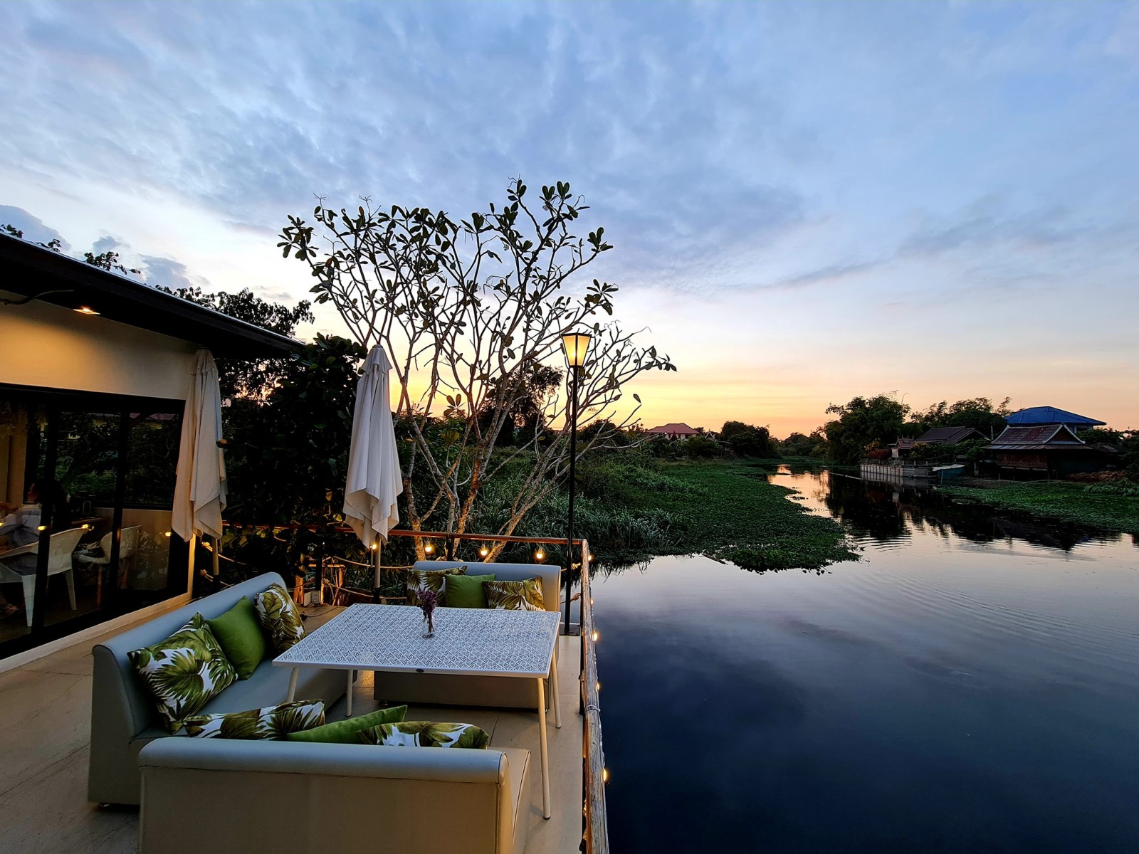 Treeriva Cafe Ayutthaya _jadtrip (7).jpg