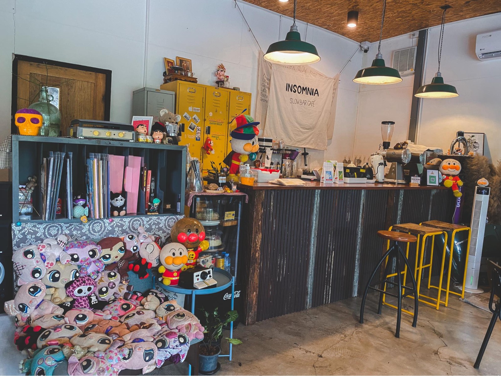 Insomnia Slow Bar Cafe’_jadtrip (7).jpg