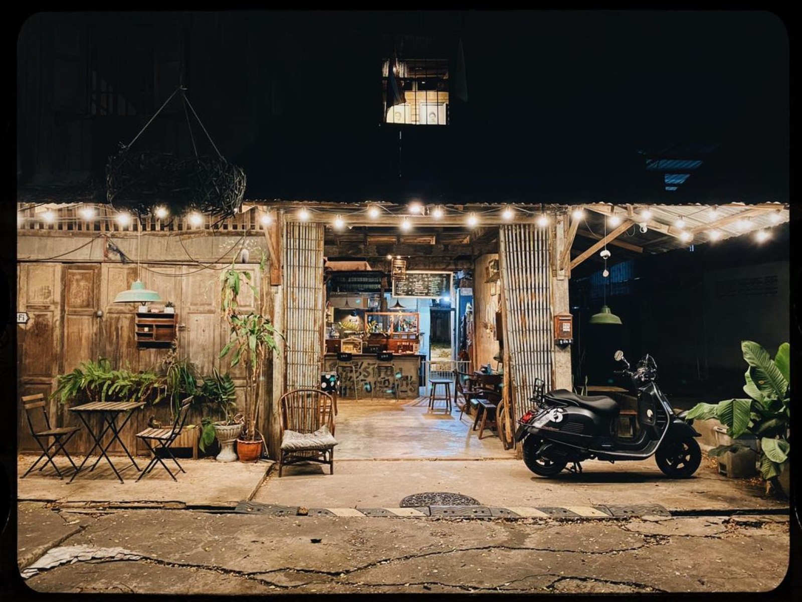 ร้าน ดู มัน ดี_jadtrip (14).jpg