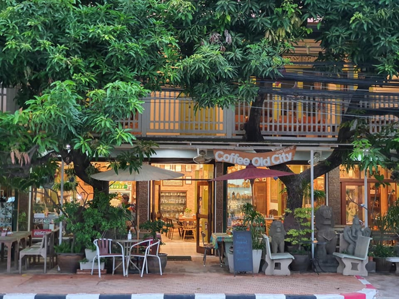 Coffee Old City คอฟฟี่โอลด์ซิตี้ jadtrip (23).jpg