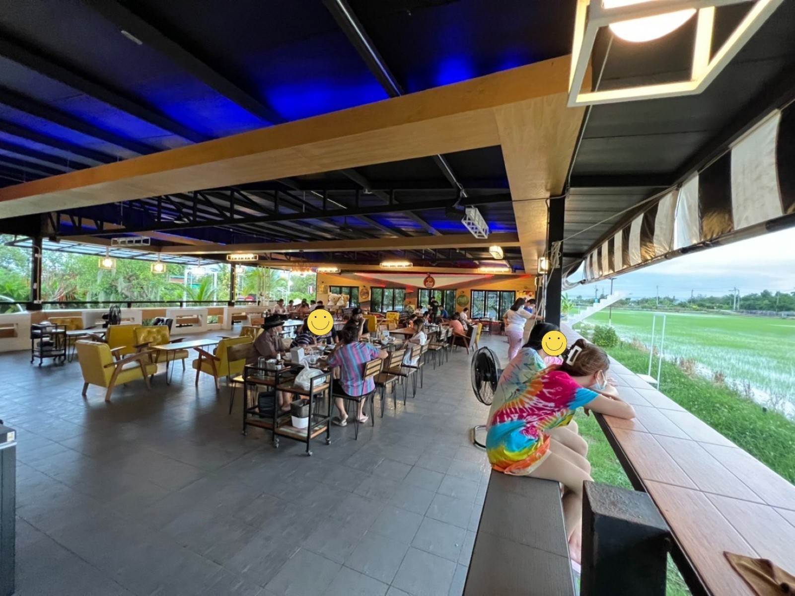 สวิตต์ Cafe Bar Reataurant_jadtrip (23).jpg
