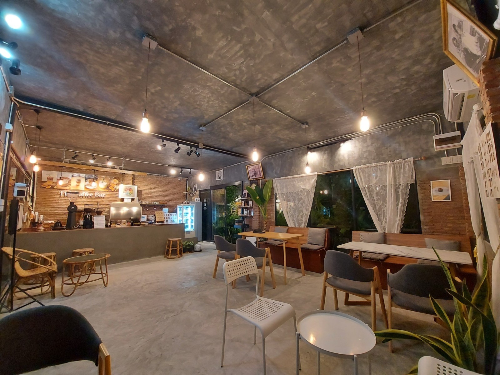 Tid coffee bar ติดกาแฟคาเฟ่_jadtrip (58).jpg