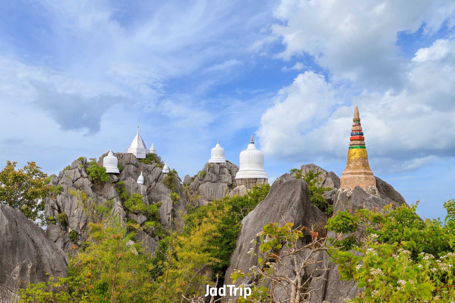 วัดเฉลิมพระเกียรติ ลำปาง_jadtrip (3).jpg