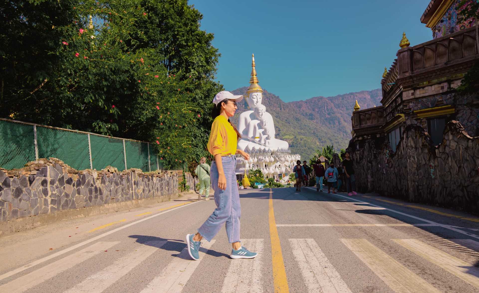 วัดผาซ่อนแก้ว_jadtrip (1).jpg
