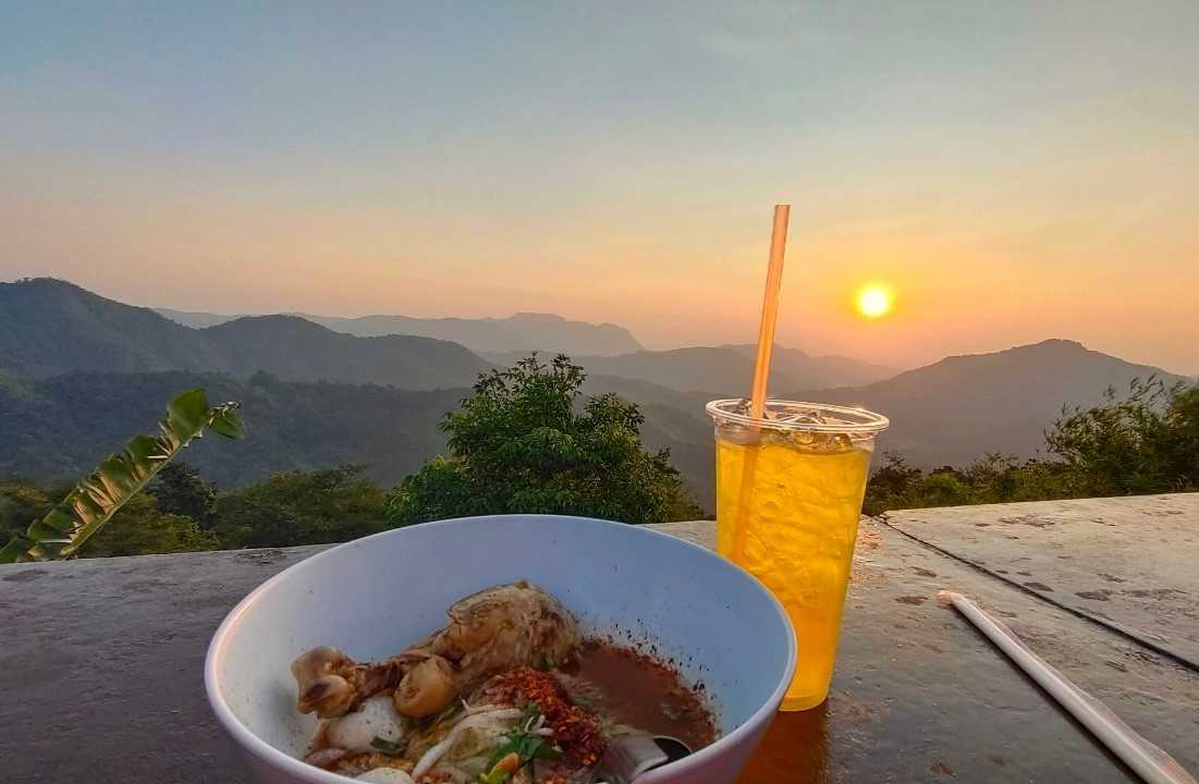 ร้านข้าวแกงสัณฑมาศ (6).jpg