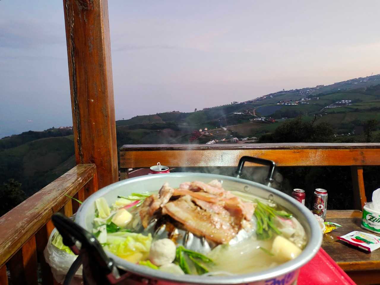 LINE_ALBUM_หมูทธภูทับเบิก_221029_14.jpg