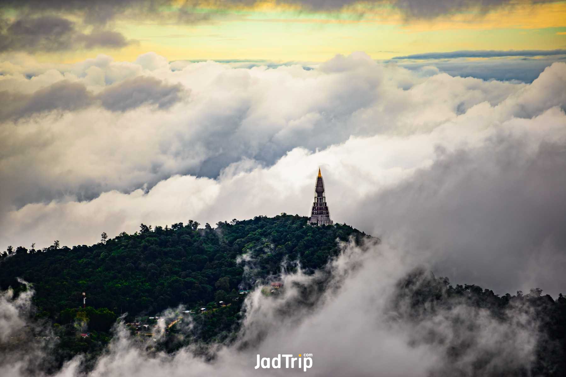 วัดป่าภูทับเบิก วัดสวย ไหว้พระขอพรในเพชรบูรณ์_jadtrip (6).jpg