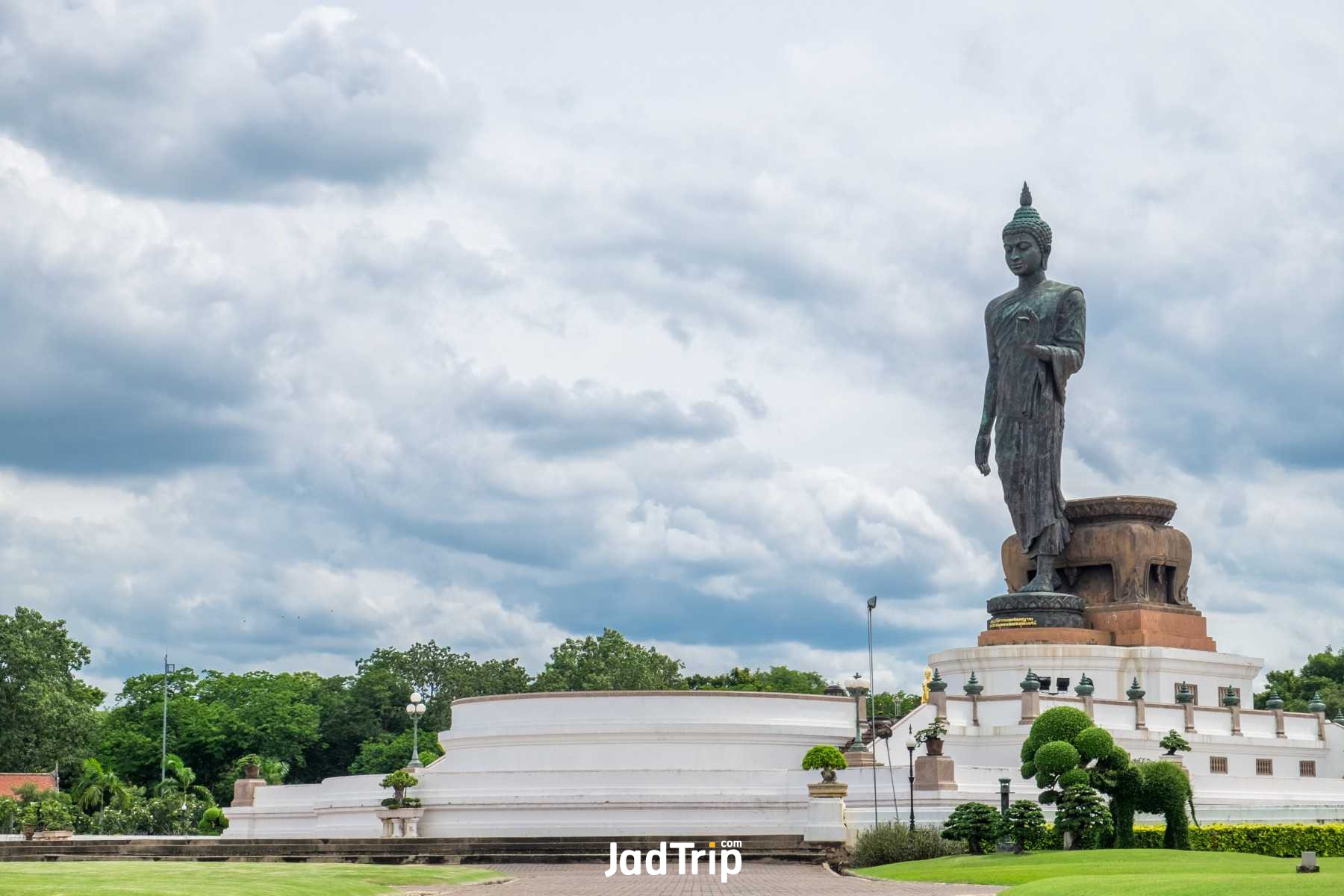 พุทธมณฑล จังหวัดนครปฐม_jadtrip (1).jpg