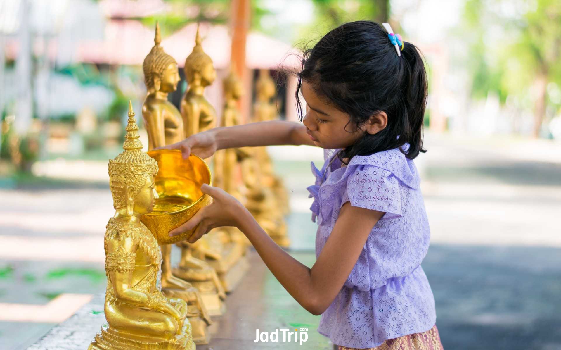 สงกรานต์ ประวัติ กิจกรรมประเพณีวันสงกรานต์jadtrip (7).jpg