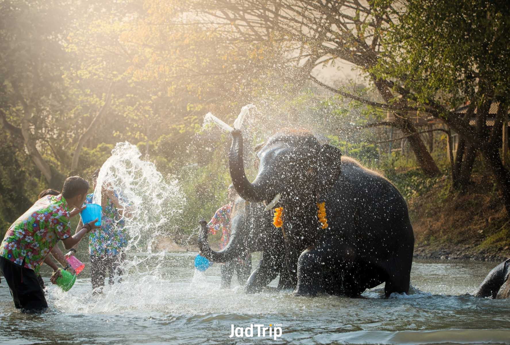 สงกรานต์ ประวัติ กิจกรรมประเพณีวันสงกรานต์jadtrip (6).jpg