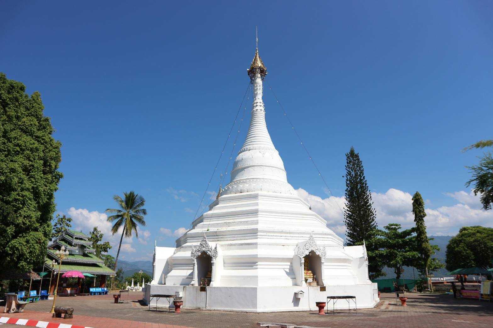 วัดพระธาตุดอยกองมู (6).jpg